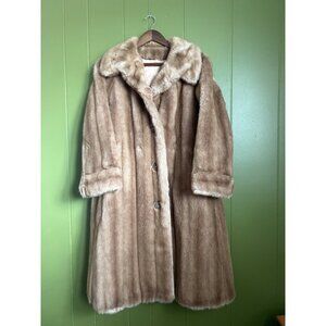 Vintage Grandella Sportowne Styled Tan Faux Fur Womens Coat 42" Length Button Fr